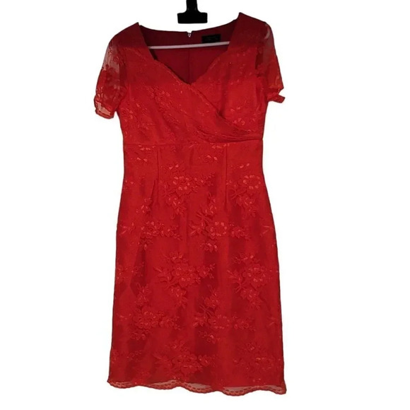 TAHARI Red Lace A-line Dress Arthur S. Levine Sz 4 Red Short Sleeve Party - Picture 1 of 16